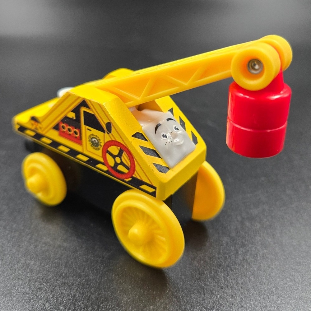 Thomas & Friends Wood Kevin the Crane Yellow Magnetic Wooden Railway GGG76